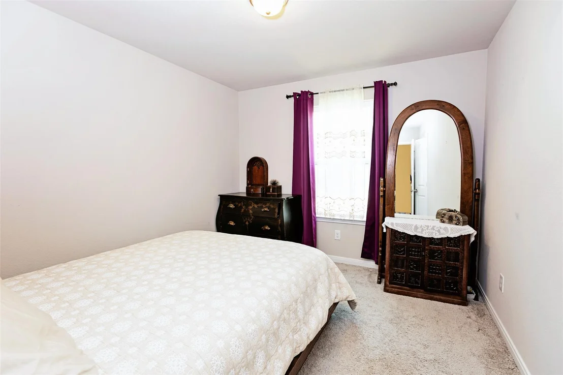 Photo of 903 Fallbrook DR