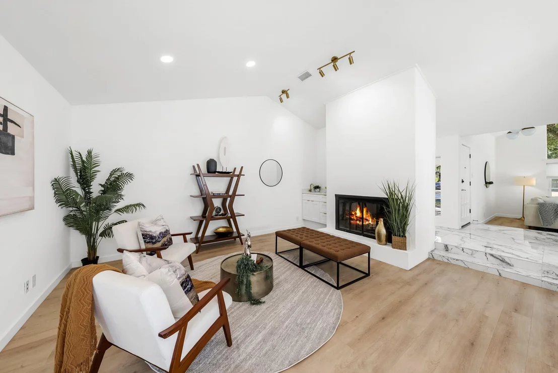Photo of 1111 Quail Park DR