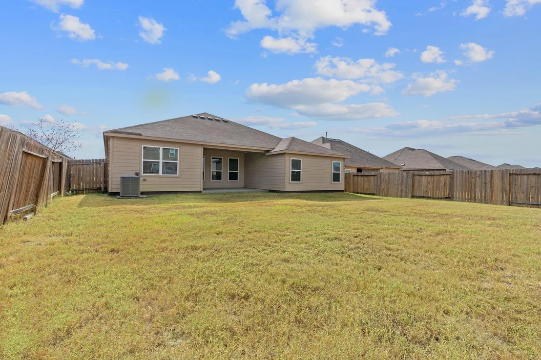 Photo of 1336 Twin Estates DR