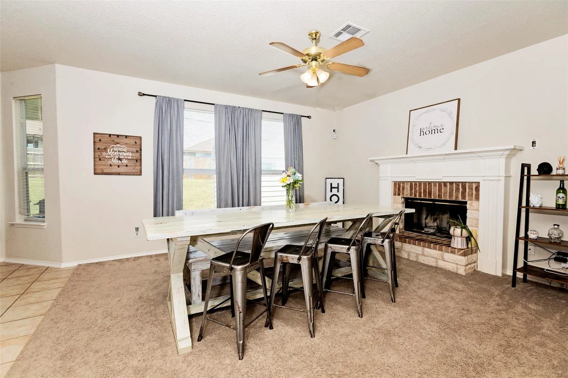 Photo of 5309 White Rock