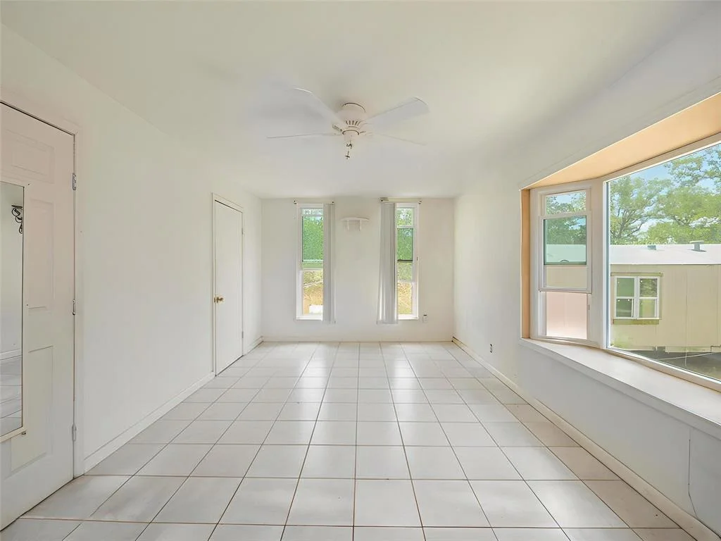 Photo of 368 Riddle RD