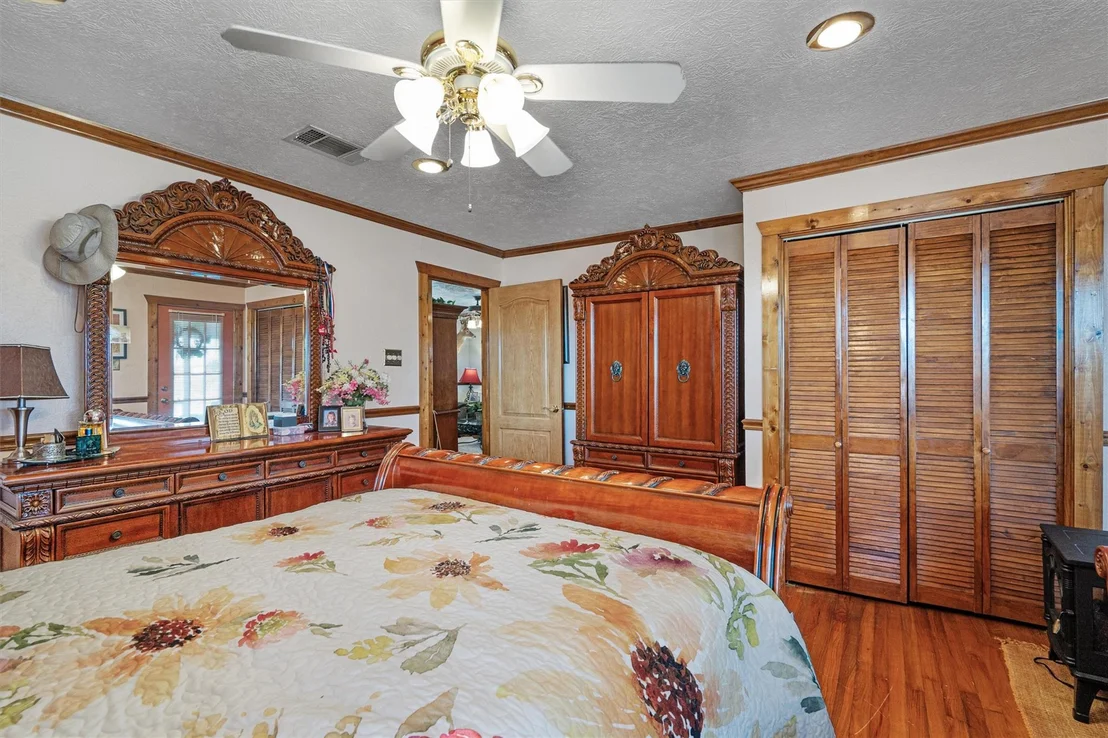 Photo of 5300 County Road 424