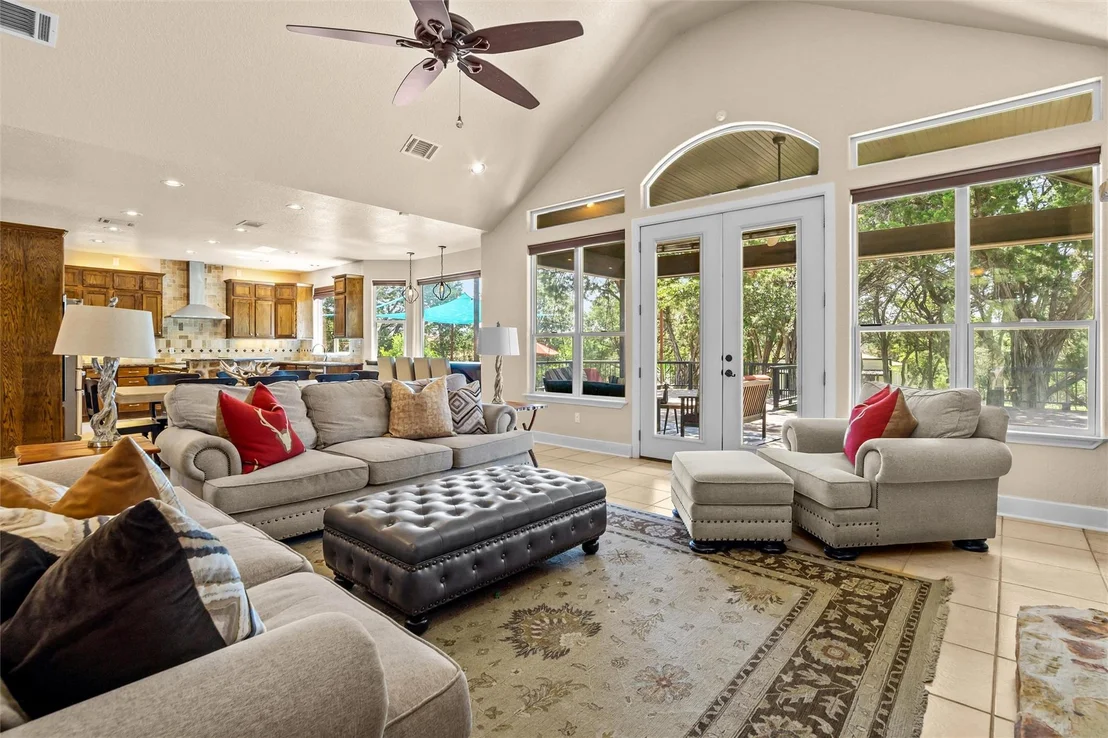 Photo of 5545 Cliff Estates RD