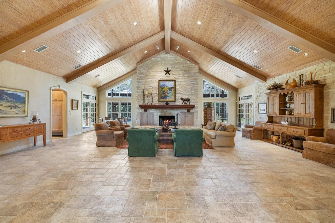 Photo of 1580 County Road 377