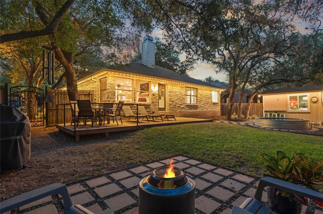 Photo of 5935 Salcon Cliff DR