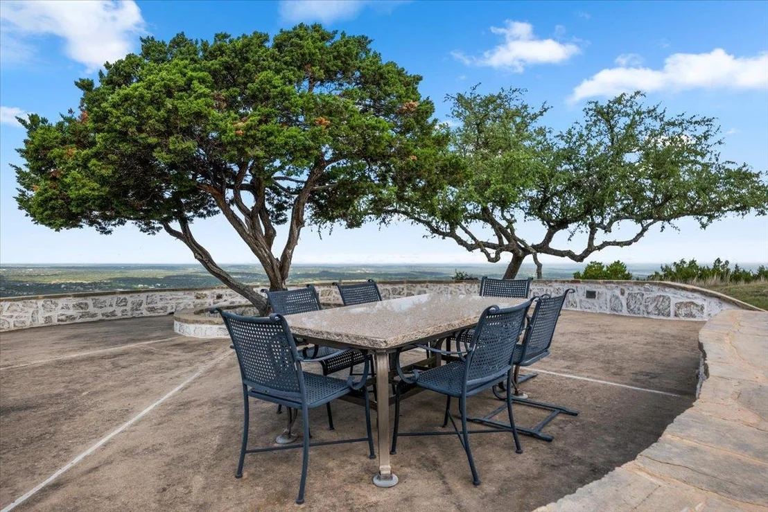 Photo of 6594 W Hwy 290
