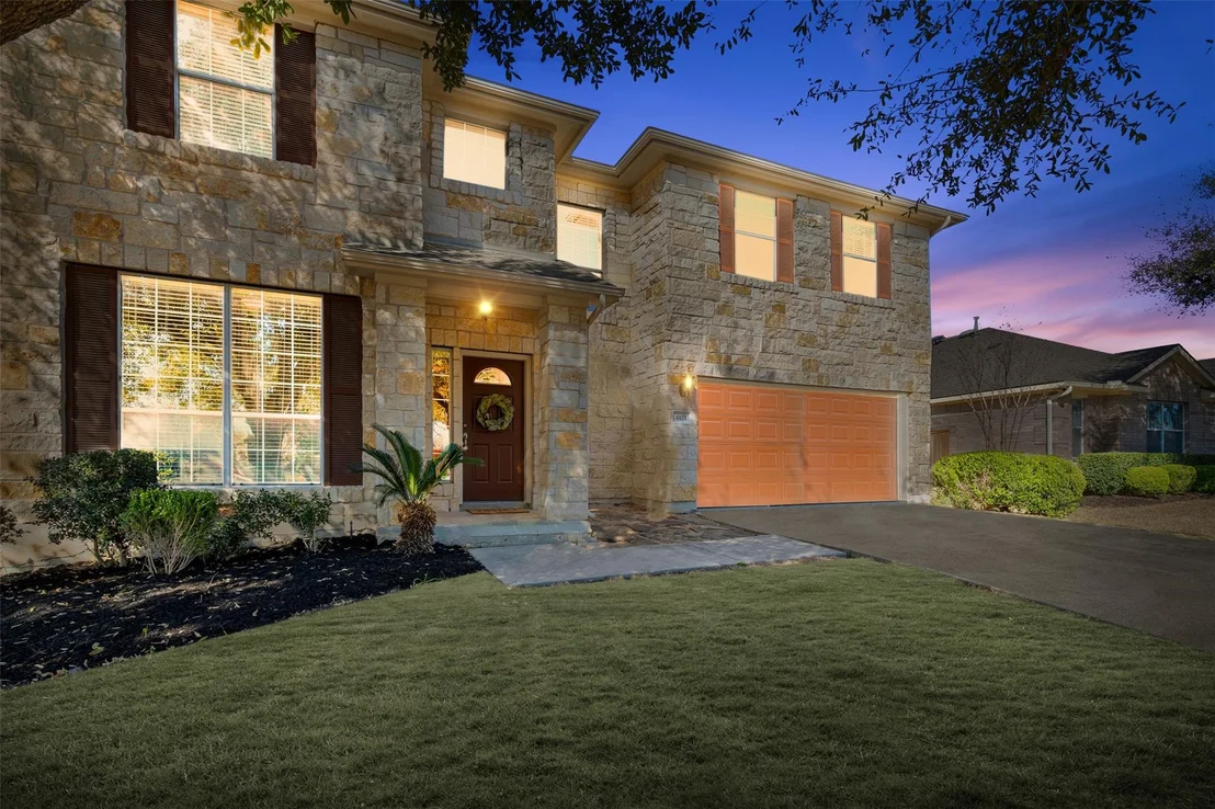 Photo of 4121 Meadow Bluff WAY