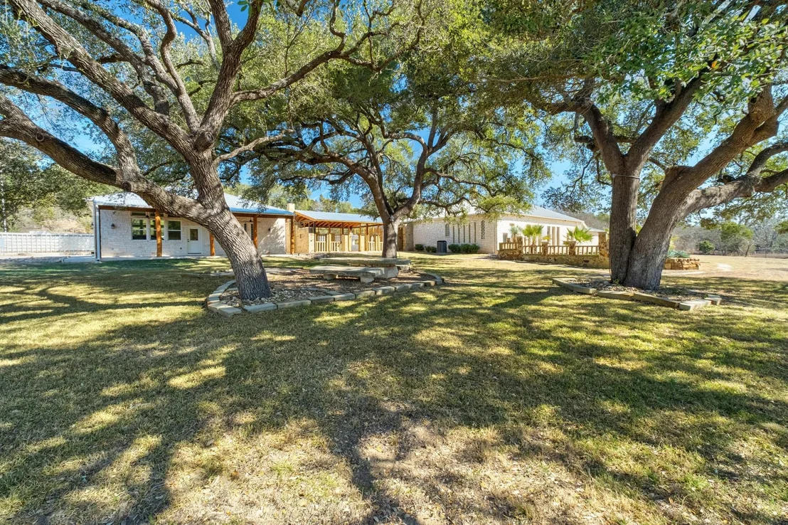Photo of 340 Barton Ranch RD