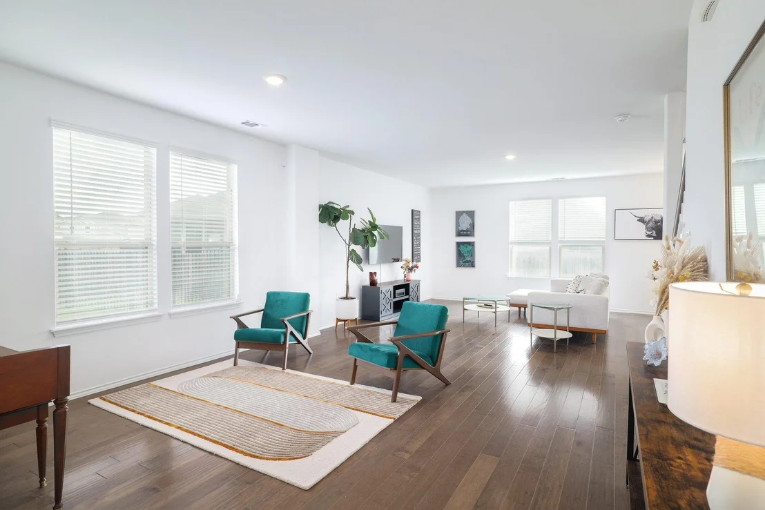 Photo of 6829 Ellsworth WALK