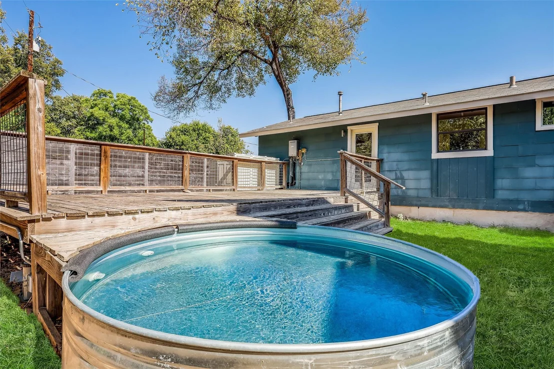 Photo of 5202 Knight CIR