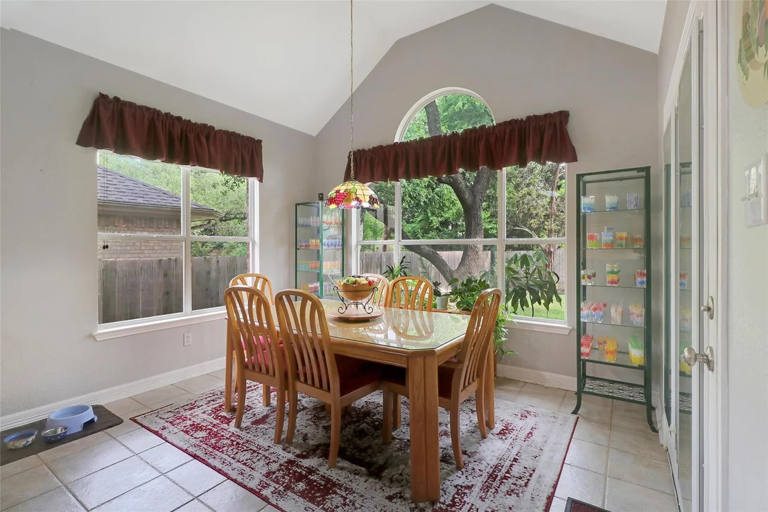 Photo of 1706 Clay LN