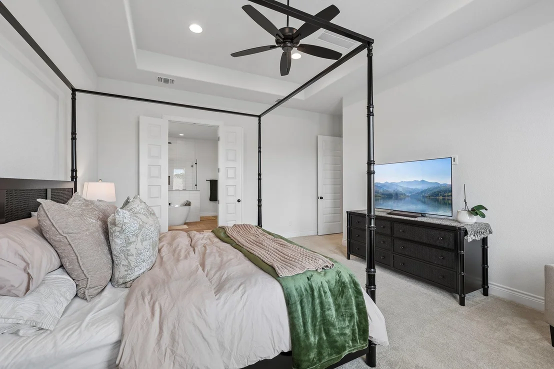 Photo of 130 Firethorn LOOP