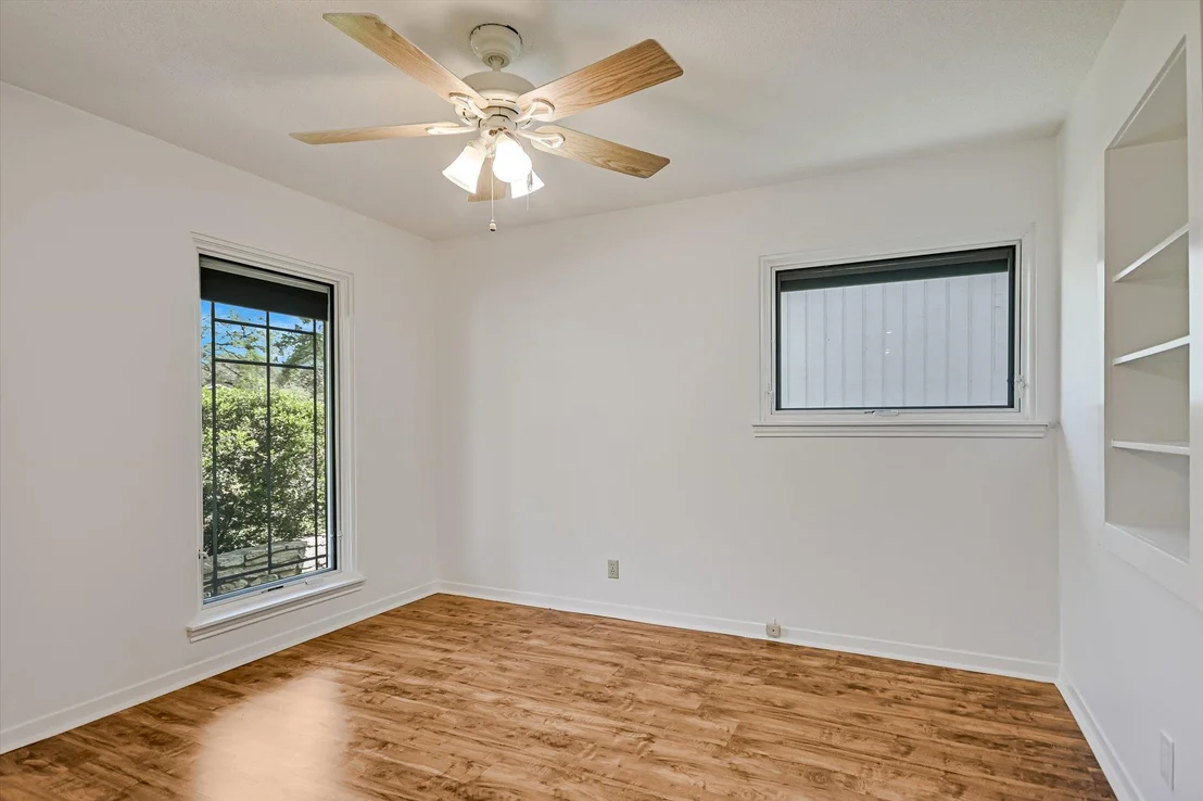 Photo of 4105 Far West BLVD