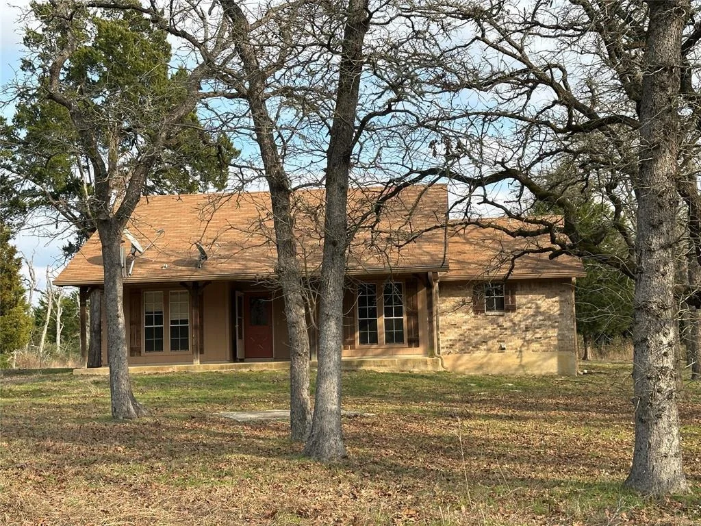 Photo of 1047 Private Road 3022