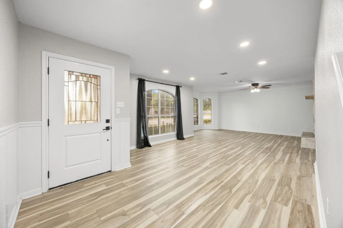Photo of 1516 Lorson LOOP