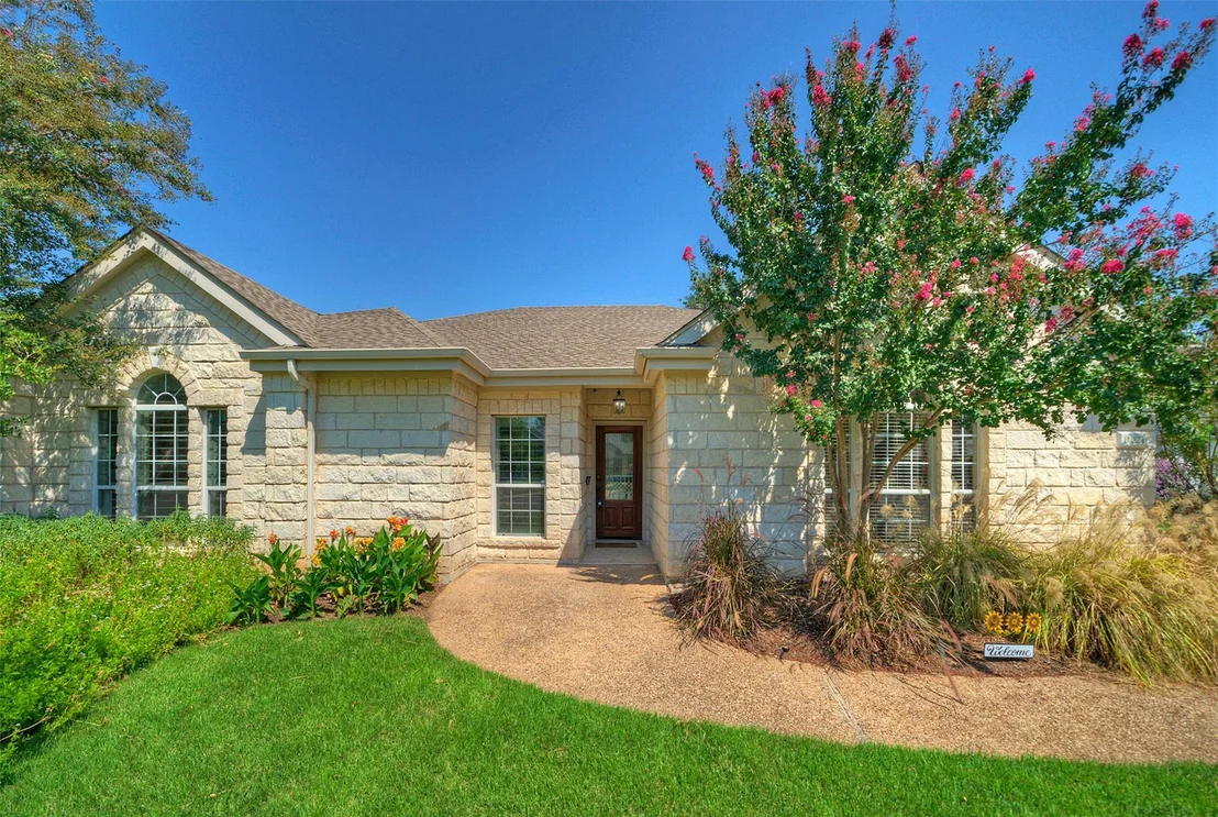 Photo of 11021 River Plantation DR
