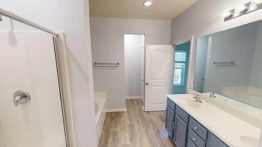 Photo of 1531 Twin Estates DR