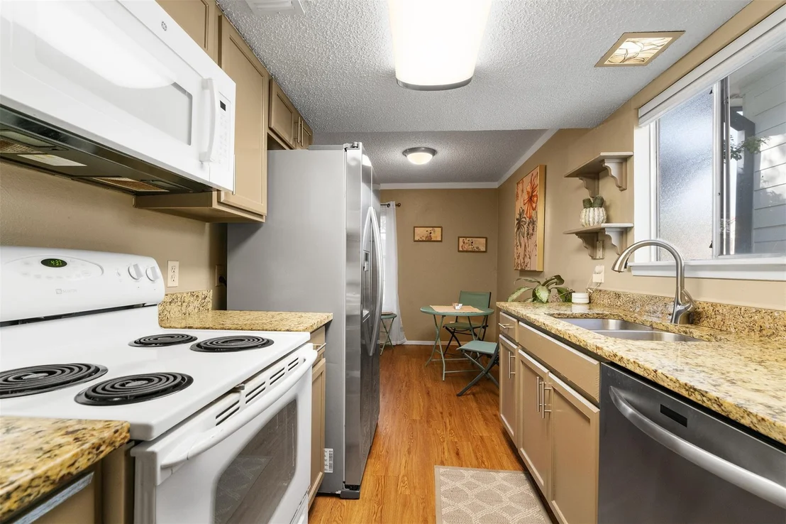Photo of Unit A at 3417 Willowrun DR