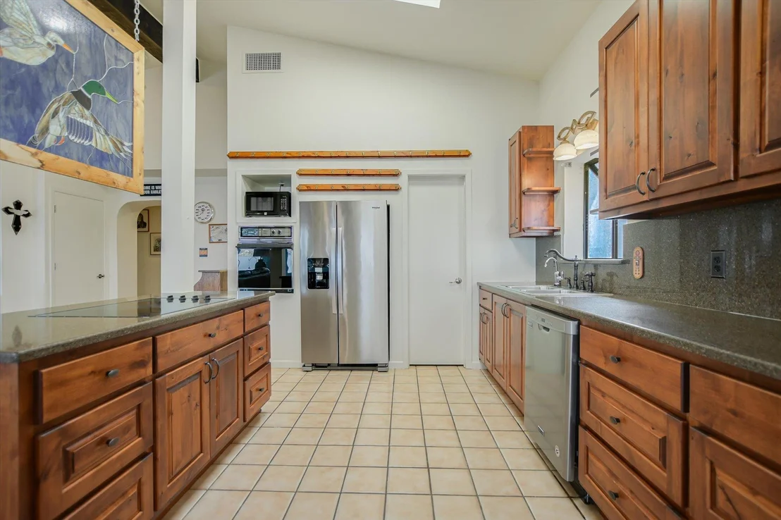 Photo of 1018 Impala DR