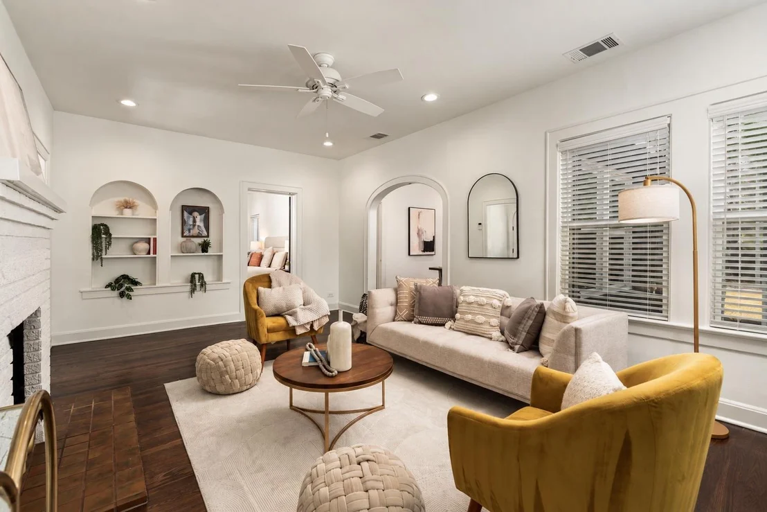 Photo of 1612 Travis Heights BLVD