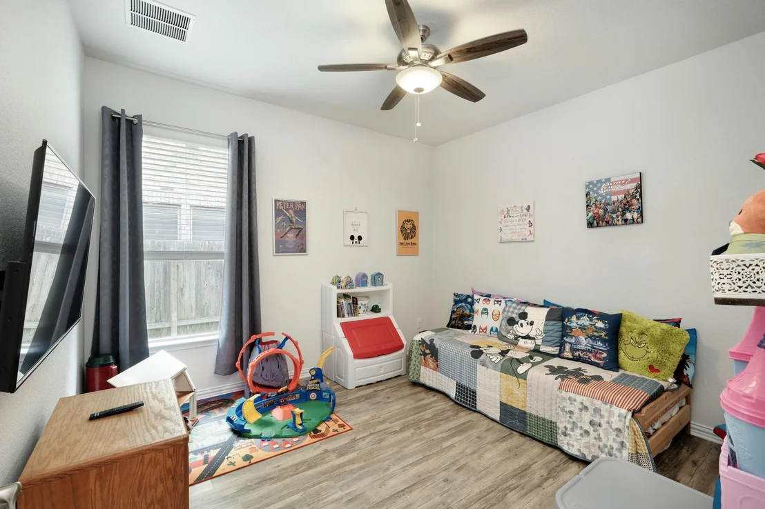 Photo of 19500 Chayton CIR