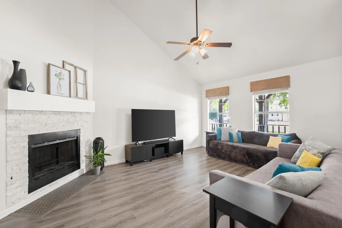 Photo of 1812 Sylvia LN