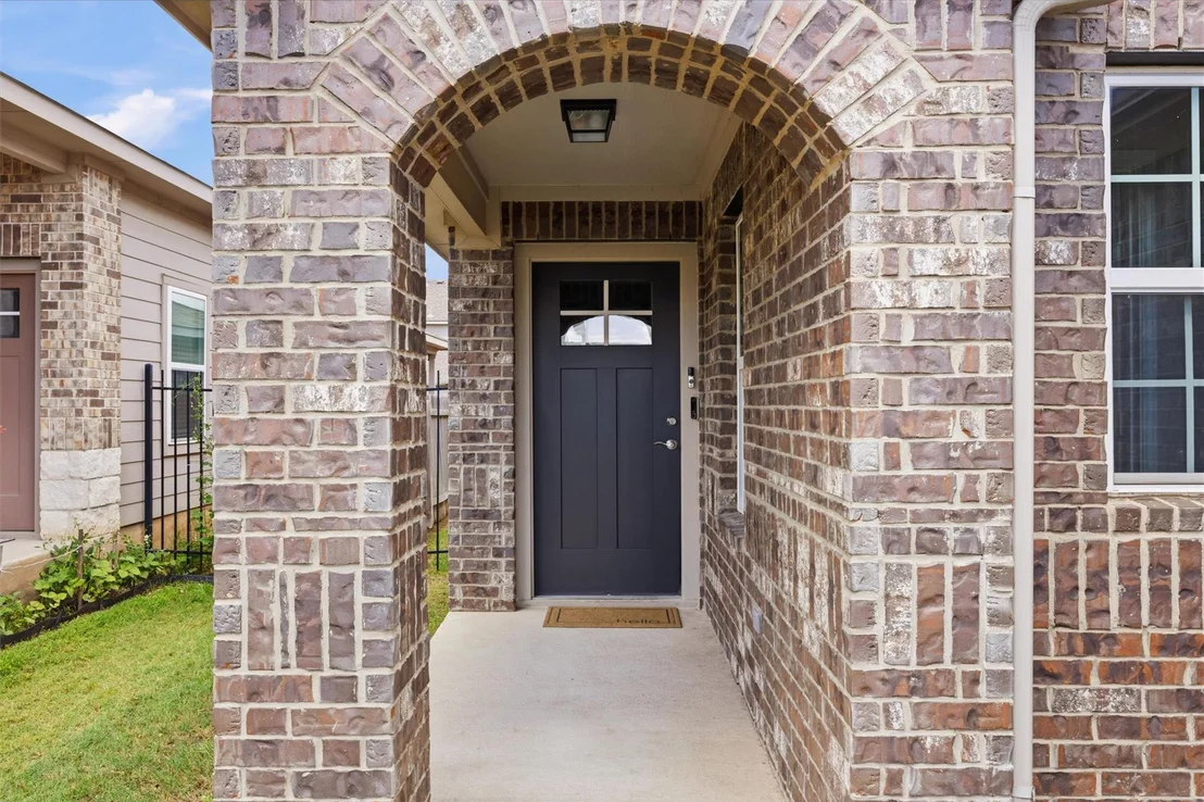 Photo of 201 Yoakum ST