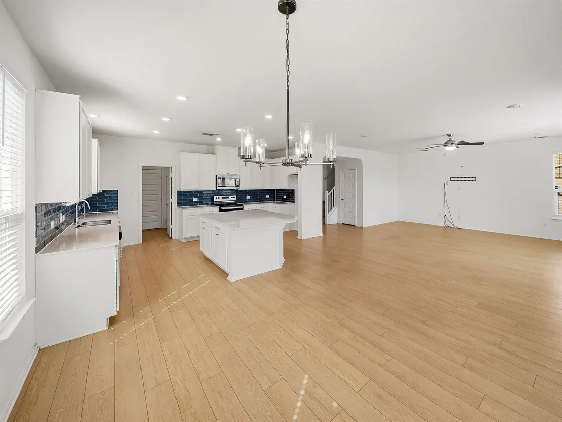 Photo of 101 Clematis CT