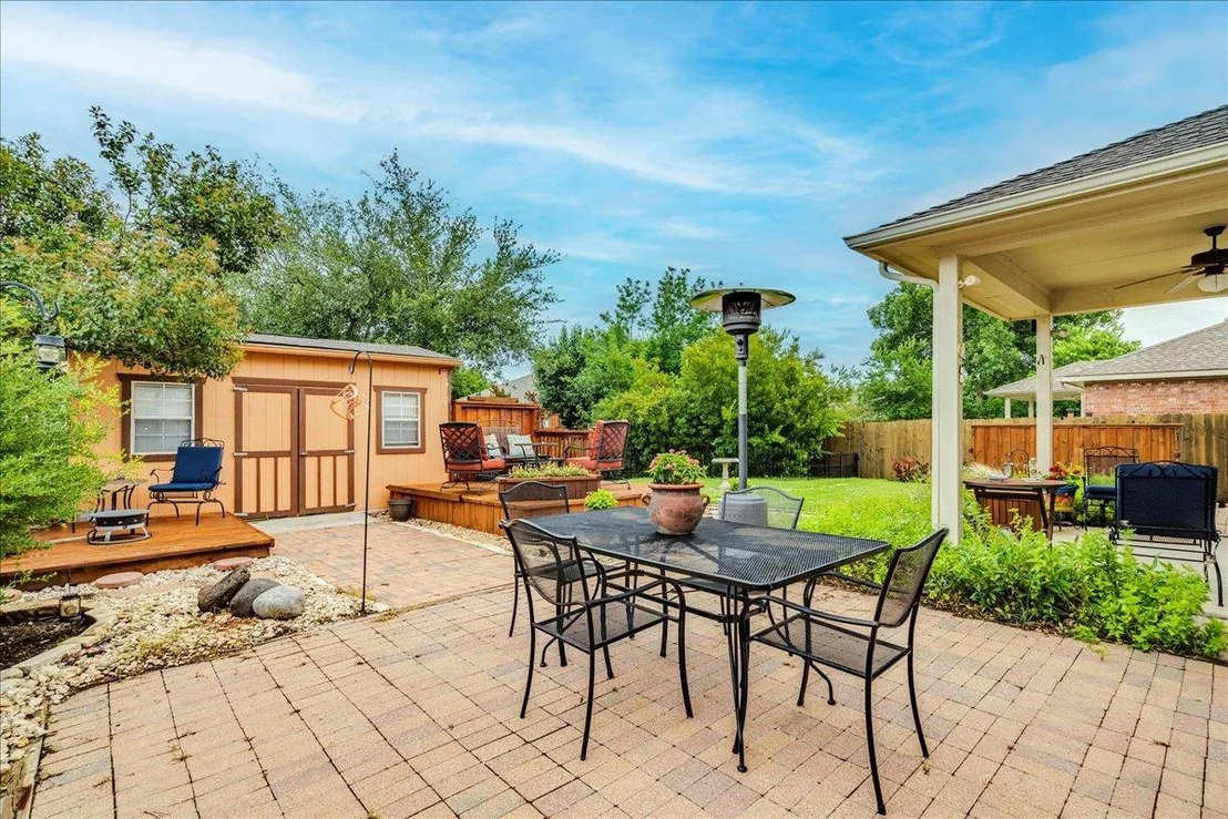 Photo of 18717 Shoreless DR
