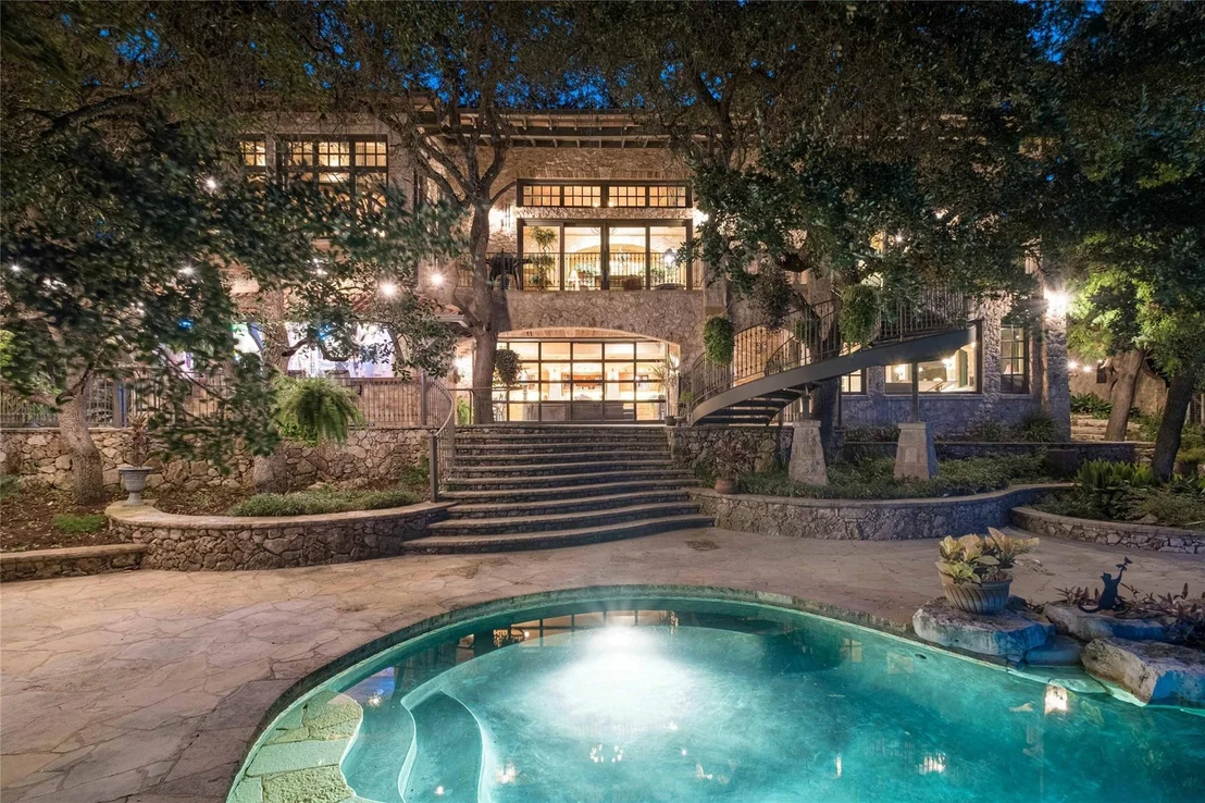 Photo of 3601 Toro Canyon RD
