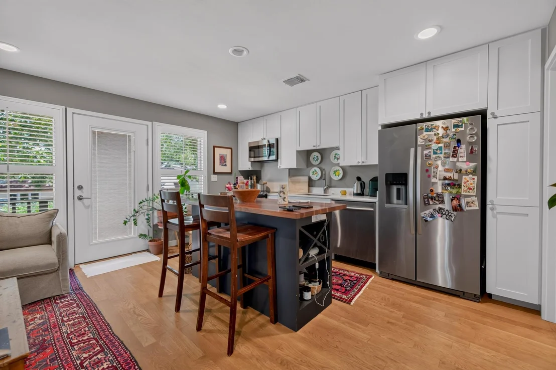 Photo of 4214 Sinclair Ave