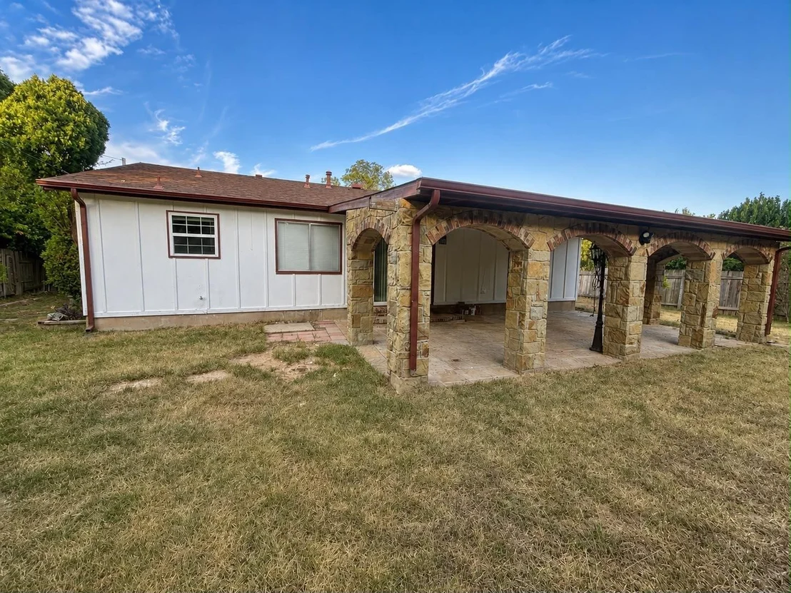 Photo of 1909 Heathwood CIR