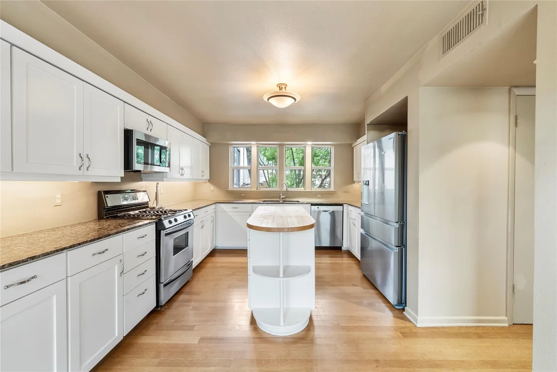 Photo of 2300 Toro Canyon RD
