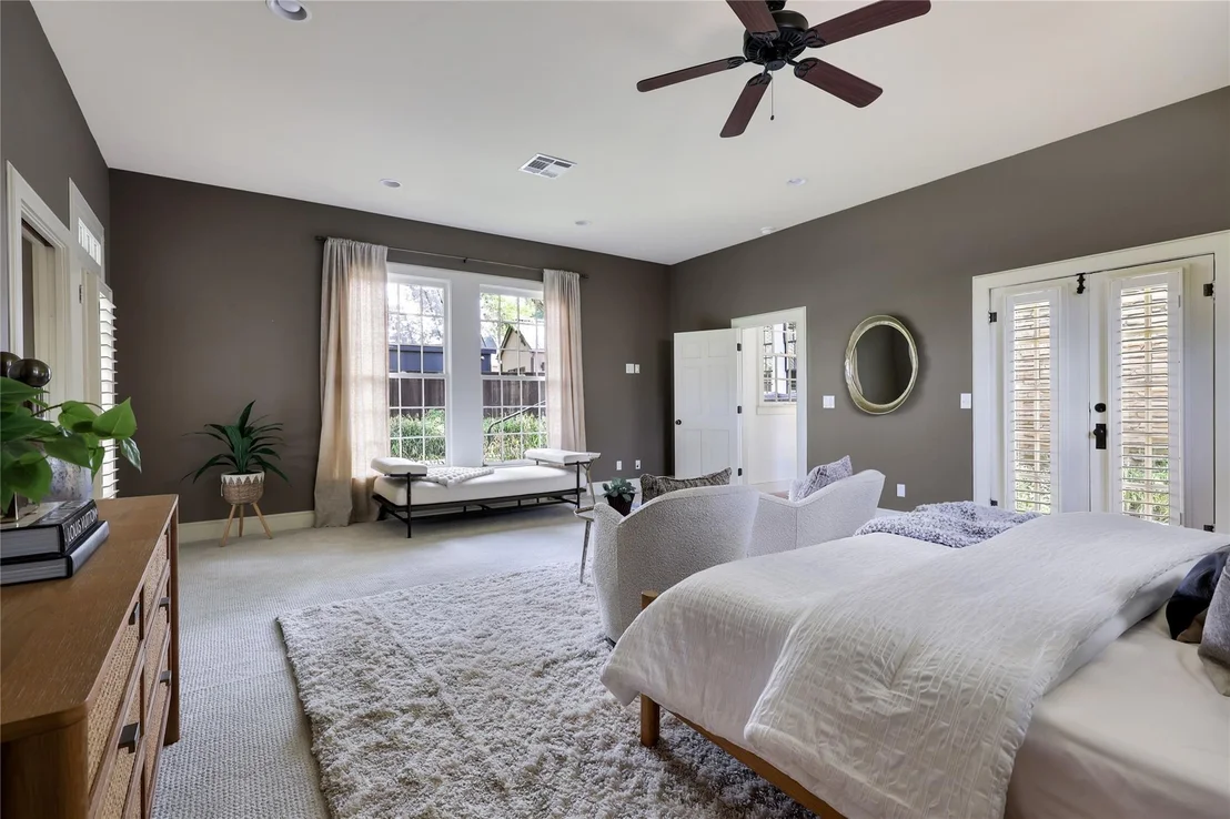 Photo of 4705 Fairview DR