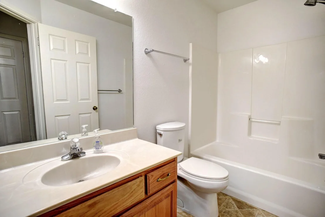 Photo of 504 Leah LN