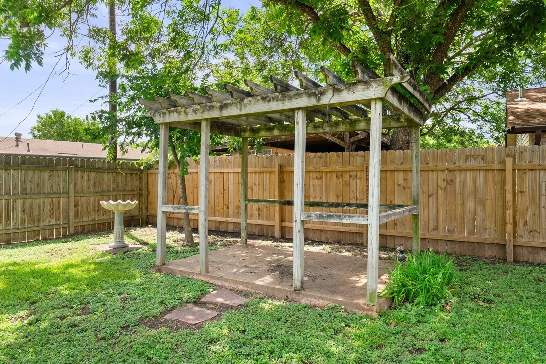 Photo of 1902 Cameo DR