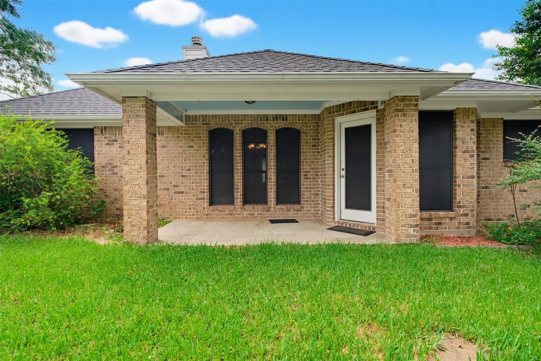 Photo of 702 Woodson DR