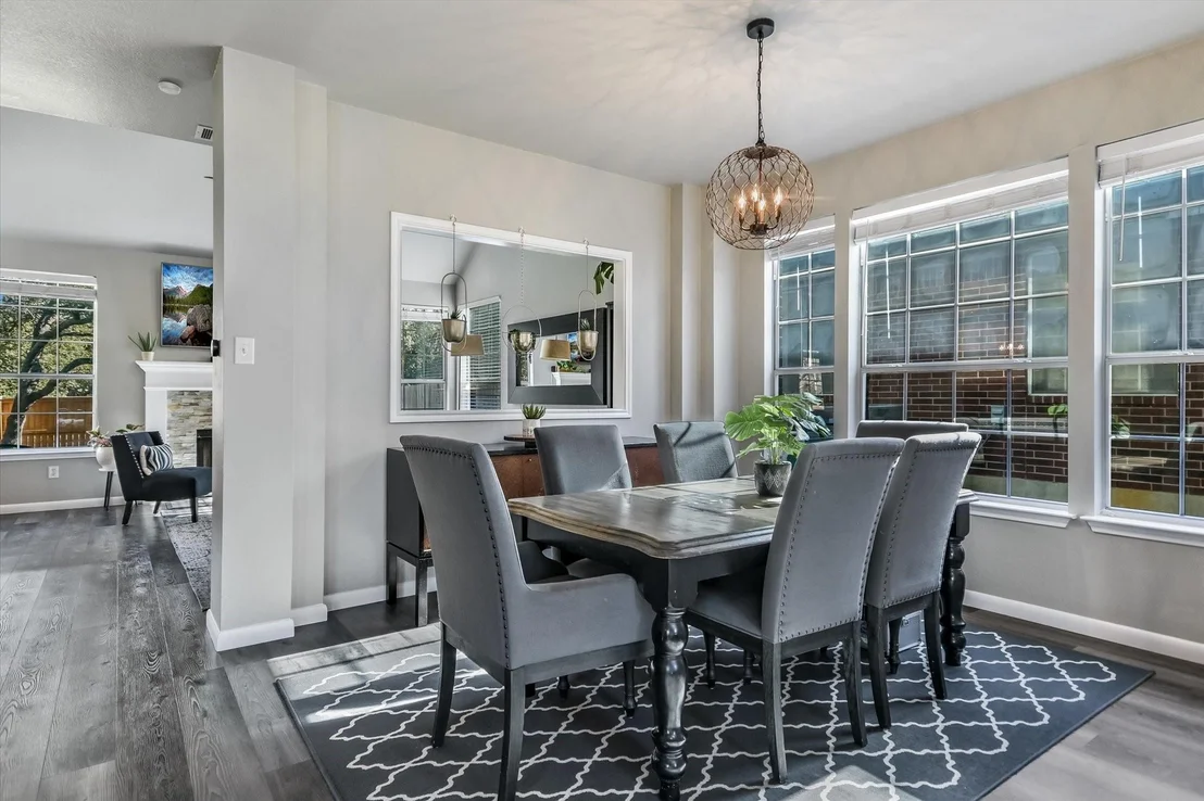 Photo of 8529 Axis DR