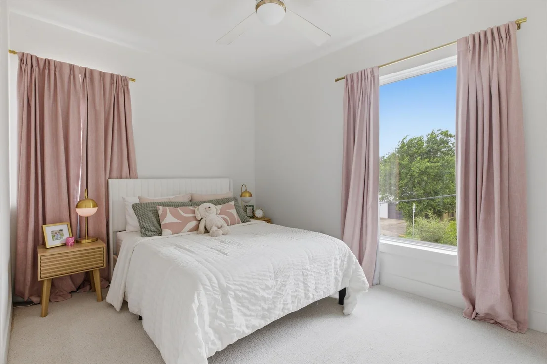 Photo of 1001 Scenic DR