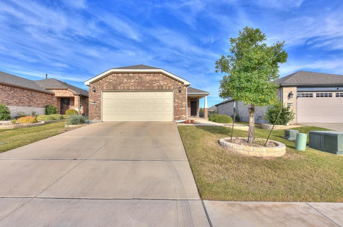 Photo of 223 Comal LN