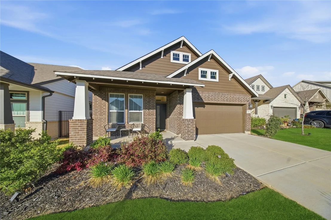 Photo of 616 Saturnia DR