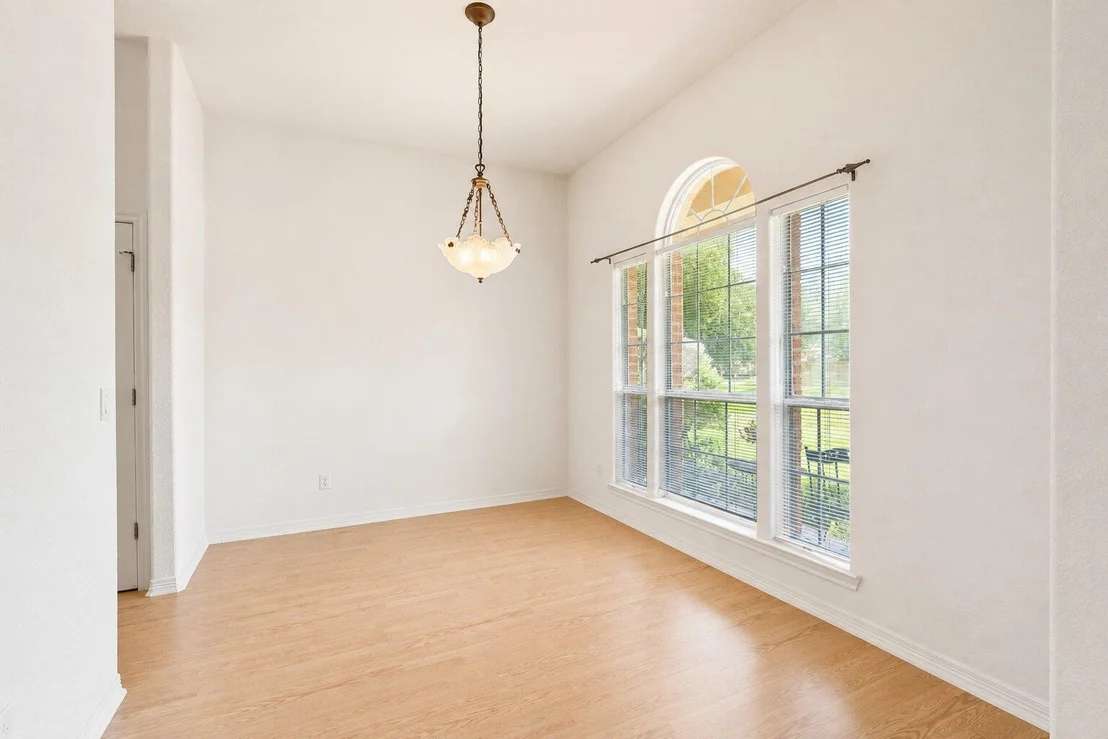 Photo of 106 Stacey LN