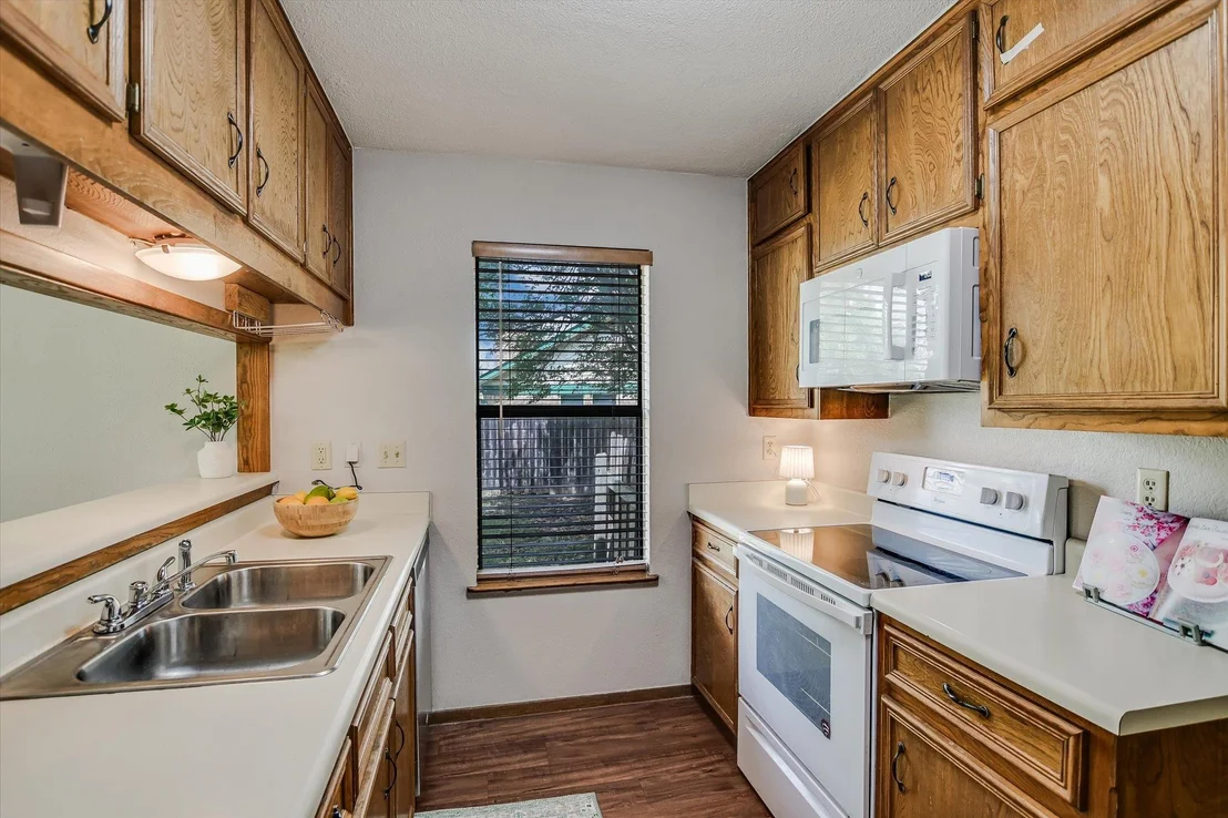 Photo of 111 Creekside DR