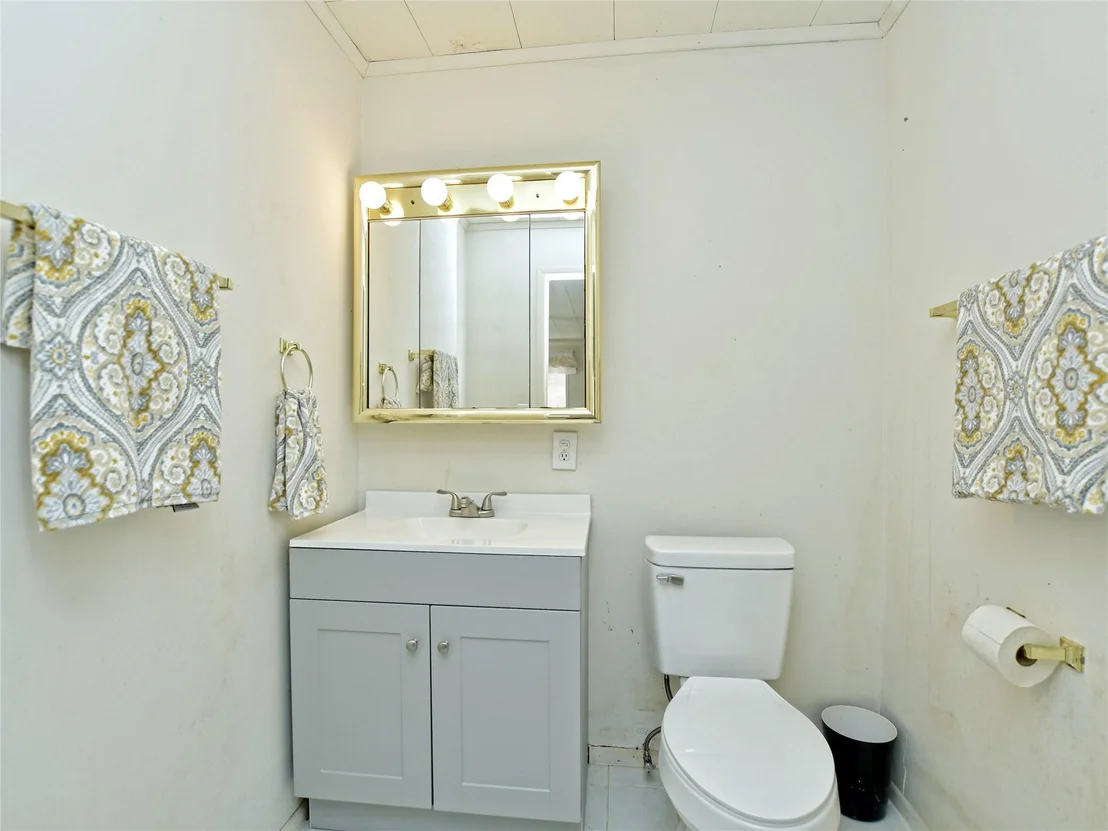 Photo of 24805 Lake View DR