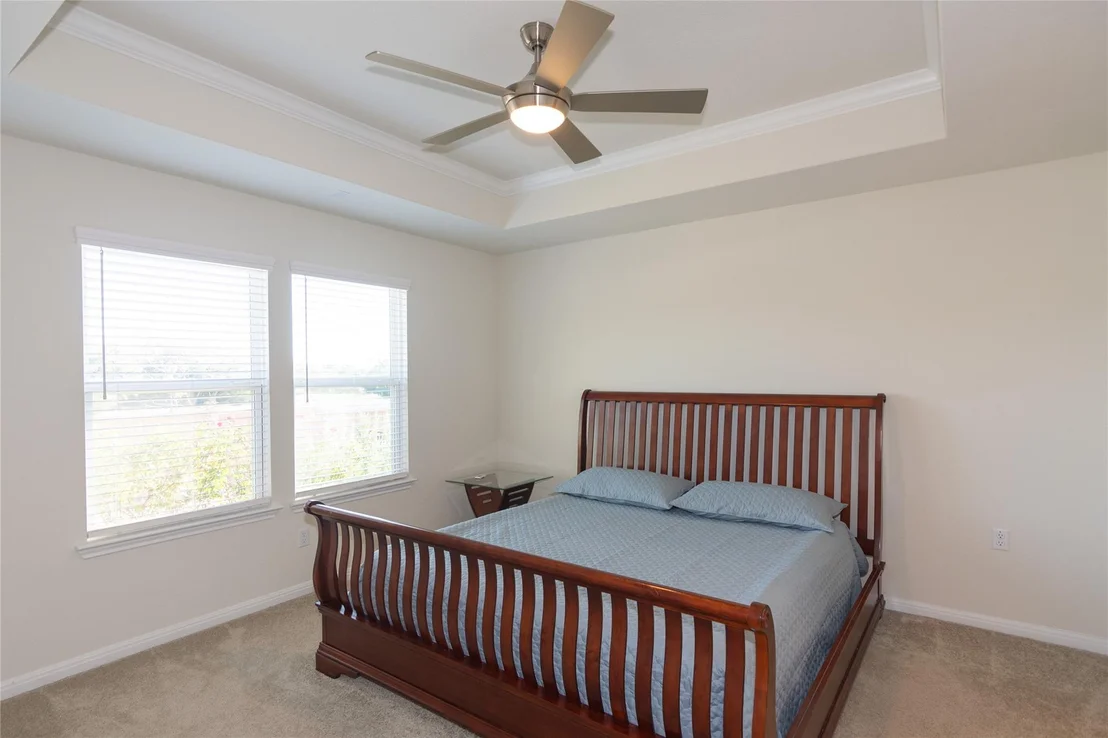 Photo of 541 Rockport ST