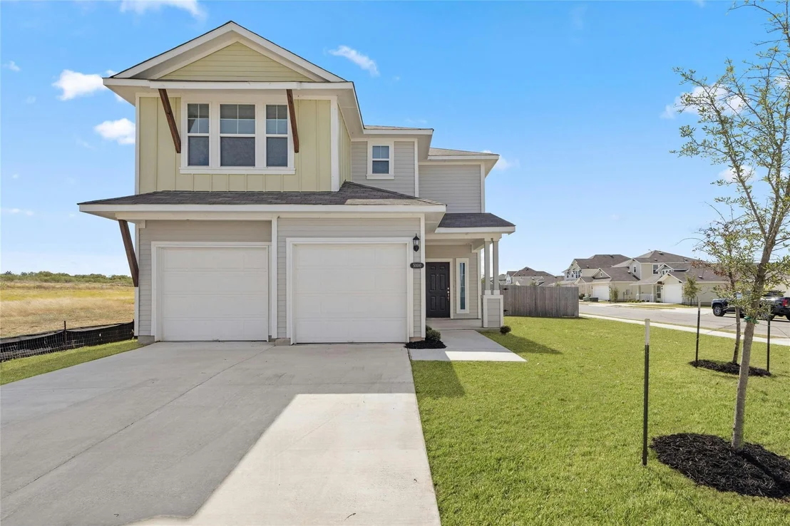 Photo of 5000 Black Onyx DR