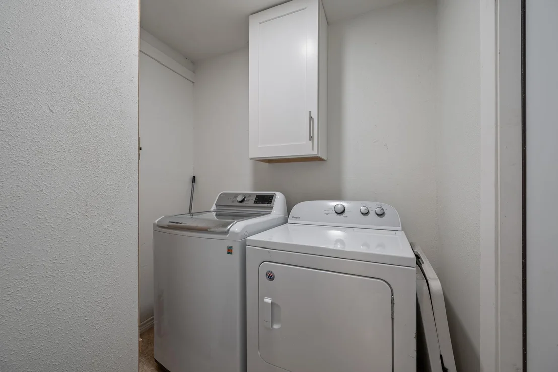Photo of 1913 Edgeware DR