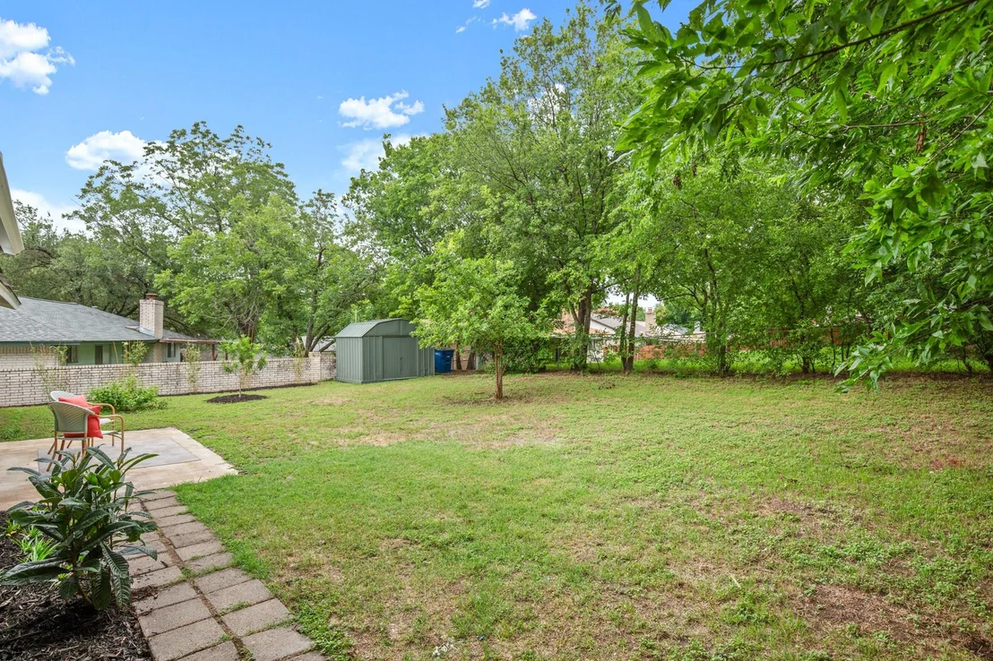 Photo of 1707 Raven DR