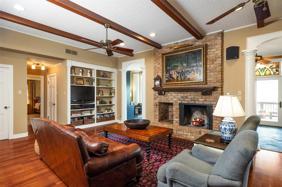Photo of 4011 SIERRA DR
