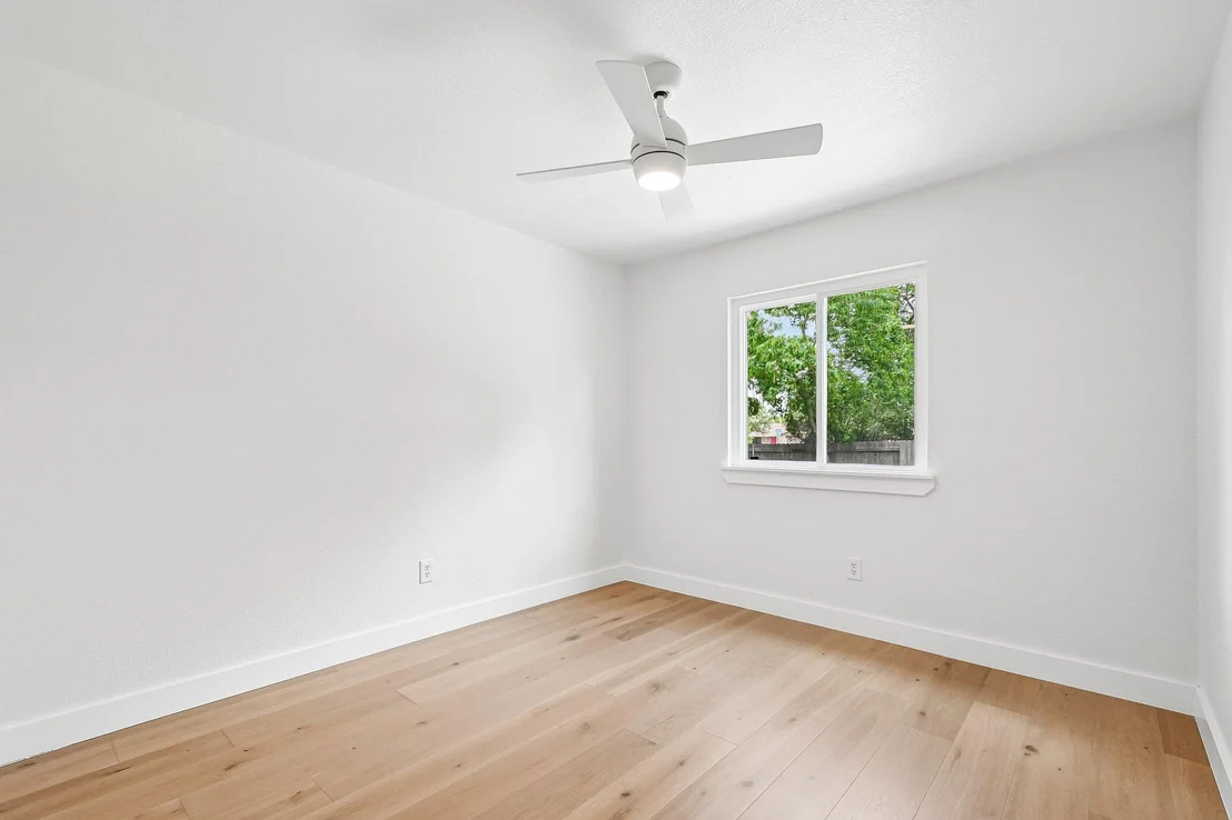 Photo of 3216 Plantation RD